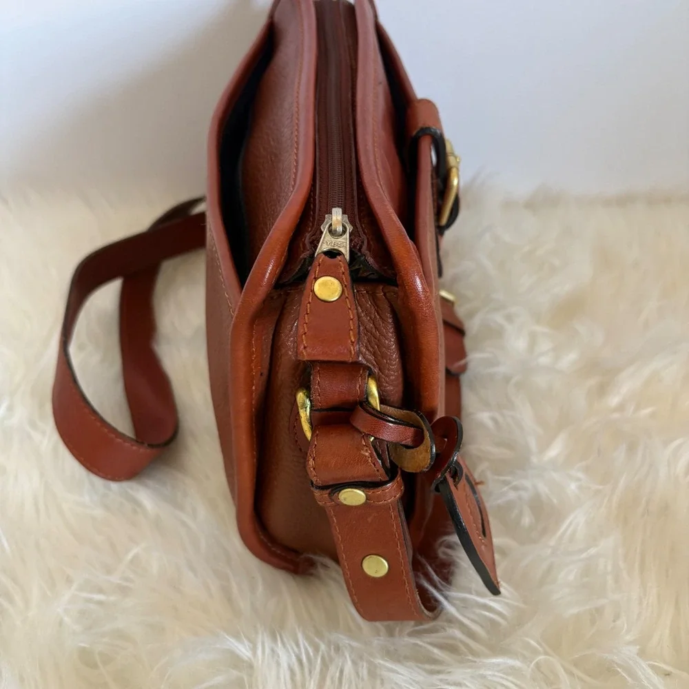 Liz Claiborne Vintage Brown Pebble Leather Crossbody Messenger Camera Bag